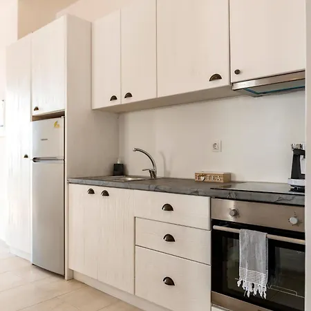 Traditional Lindian דירה לינדוס