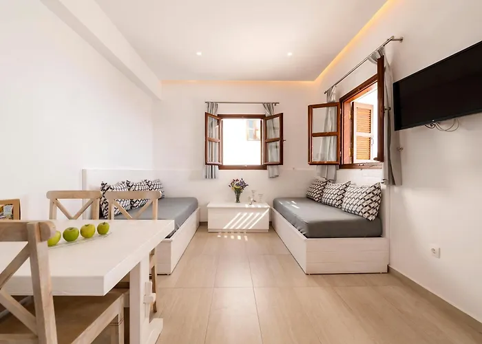 Traditional Lindian *